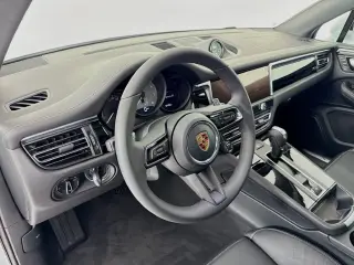 2026 Porsche Macan S - Photo 29