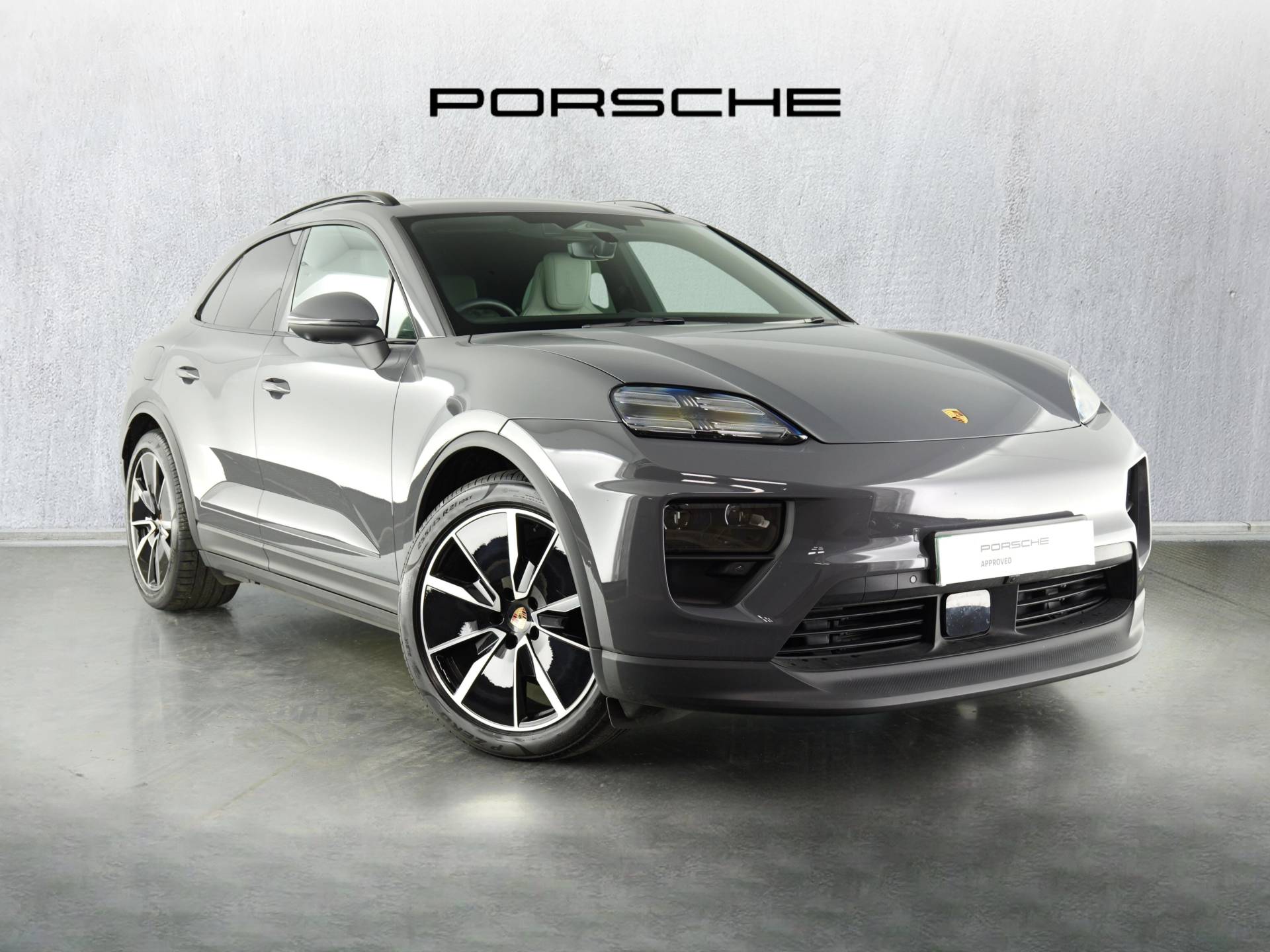 Macan 4, photo 1 of 41