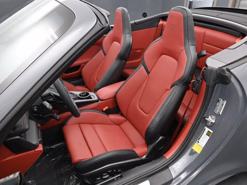 2025 Porsche 911 S - Photo 36