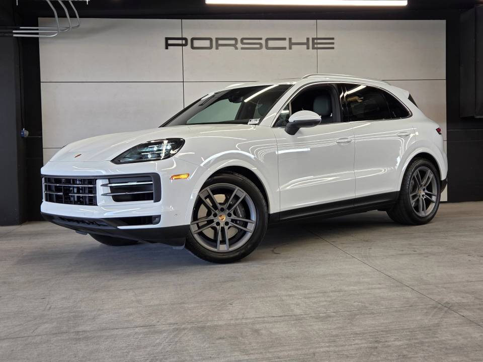 2024 Porsche Cayenne Base