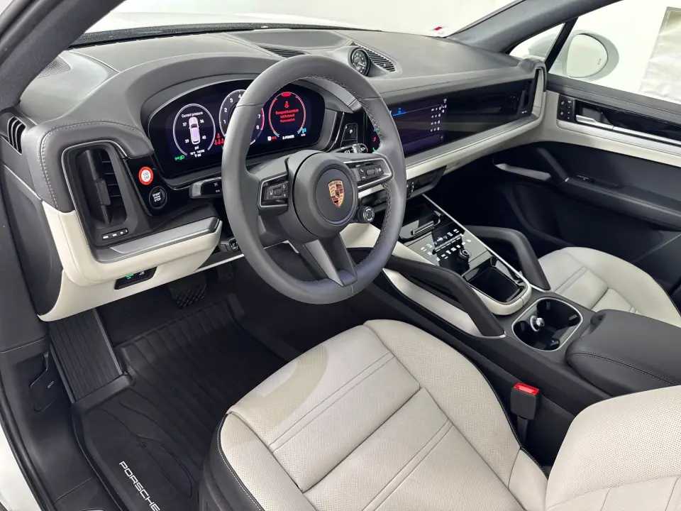2026 Porsche Cayenne E-Hybrid - Photo 31