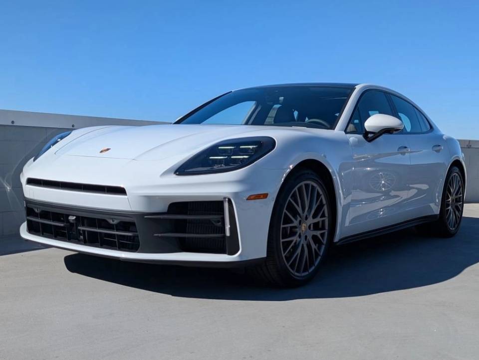 2026 Porsche Panamera