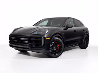 2025 Porsche Cayenne Turbo E-Hybrid's photo