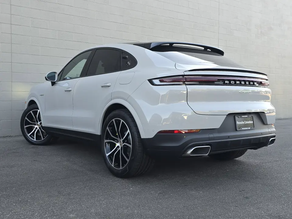 2026 Porsche Cayenne Coup E-Hybrid - Photo 23