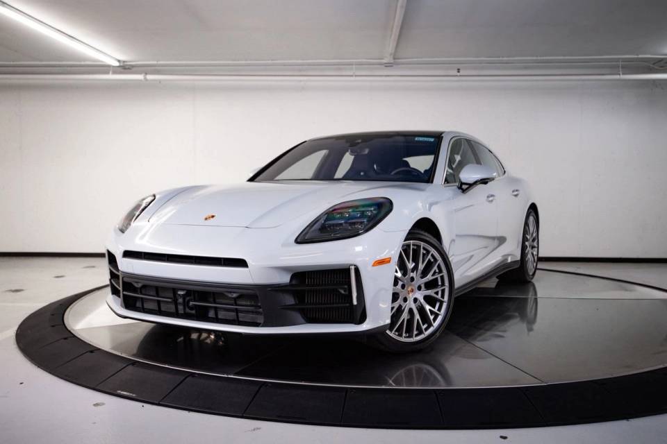 2026 Porsche Panamera