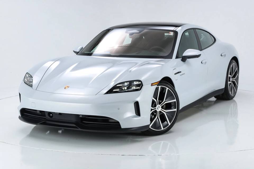 2026 Porsche Taycan