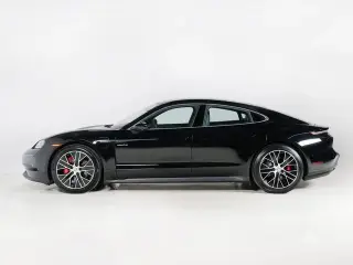 2026 Porsche Taycan S - Photo 13