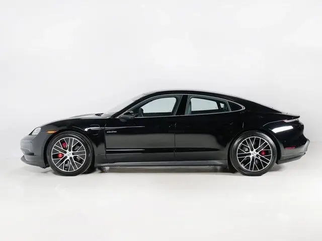 2026 Porsche Taycan S - Photo 15