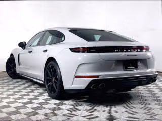 2026 Porsche Panamera Base - Photo 17