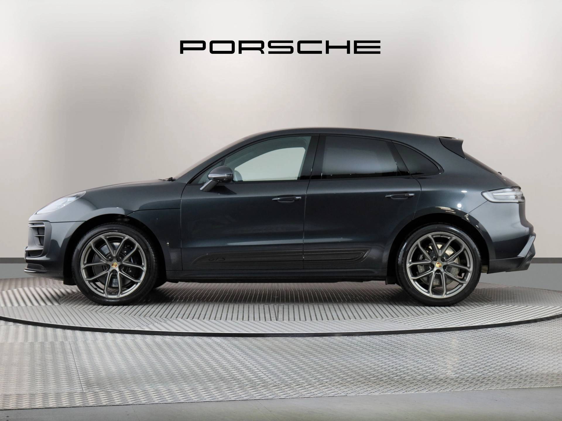 Macan GTS, photo 2 of 42