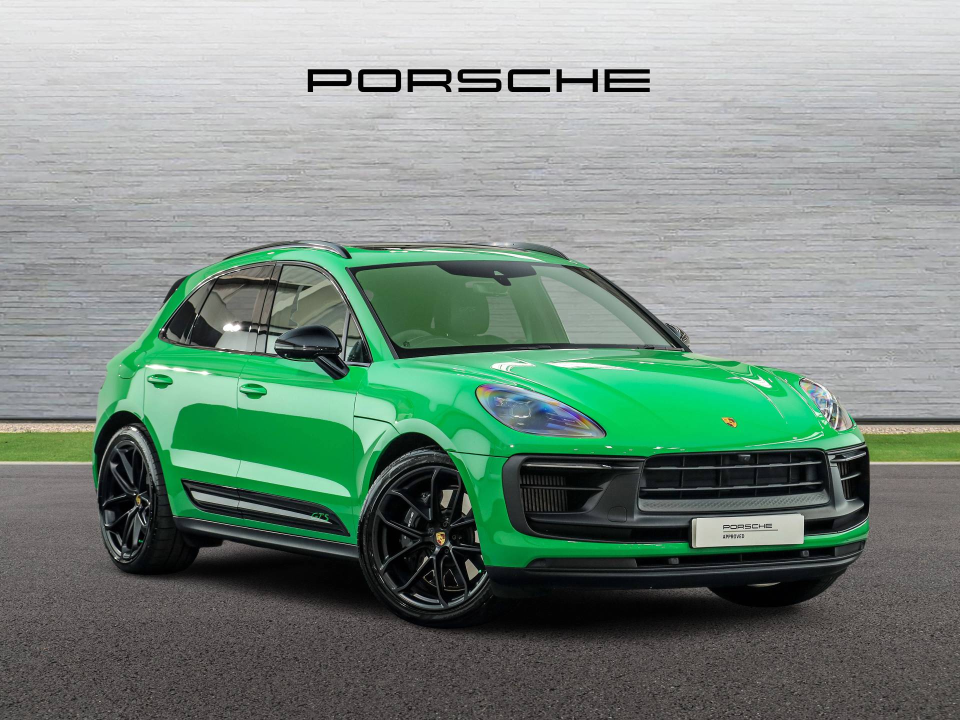 Macan GTS, photo 1 of 30