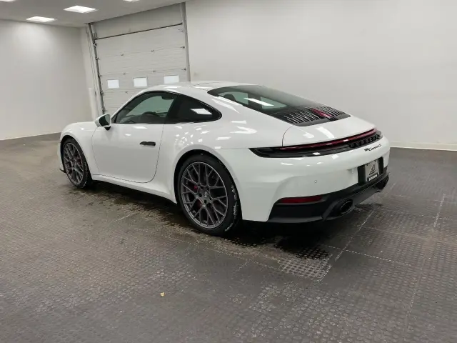 2026 Porsche 911 S - Photo 22