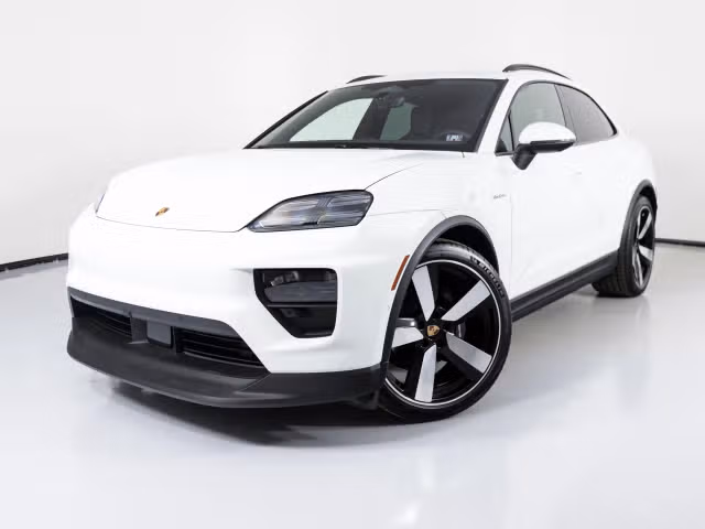 Used 2025 Porsche Macan Base with VIN WP1AA2XA6SL002263 for sale in Newtown Square, PA