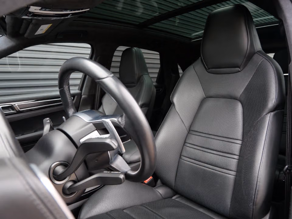 2023 Porsche Cayenne GTS - Photo 35