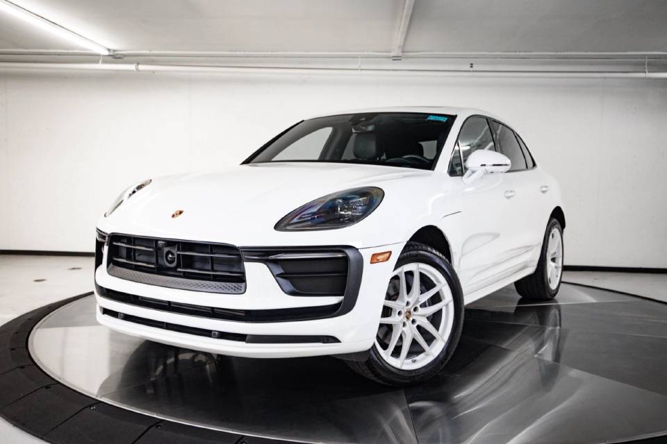 2026 Porsche Macan