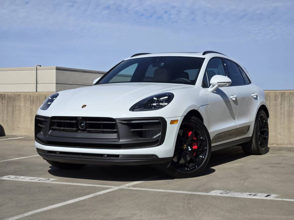 2026 Porsche Macan