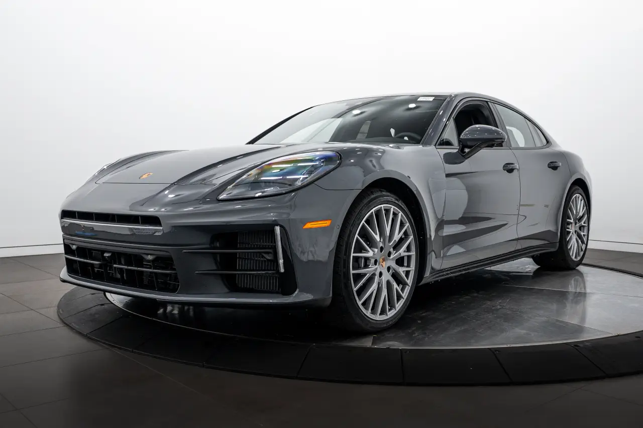 2026 Porsche Panamera Base - Photo 8