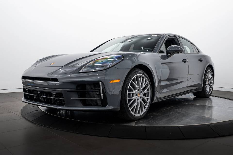 2026 Porsche Panamera