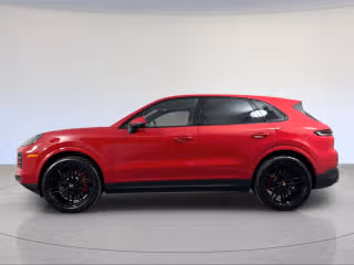 2026 Porsche Cayenne S - Photo 9