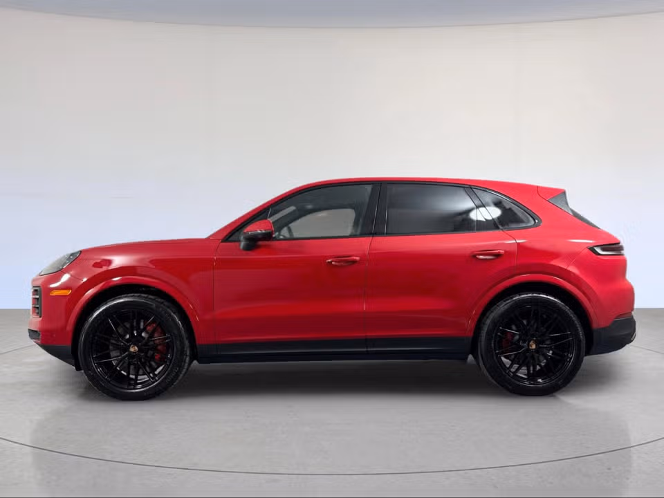 2026 Porsche Cayenne S - Photo 11