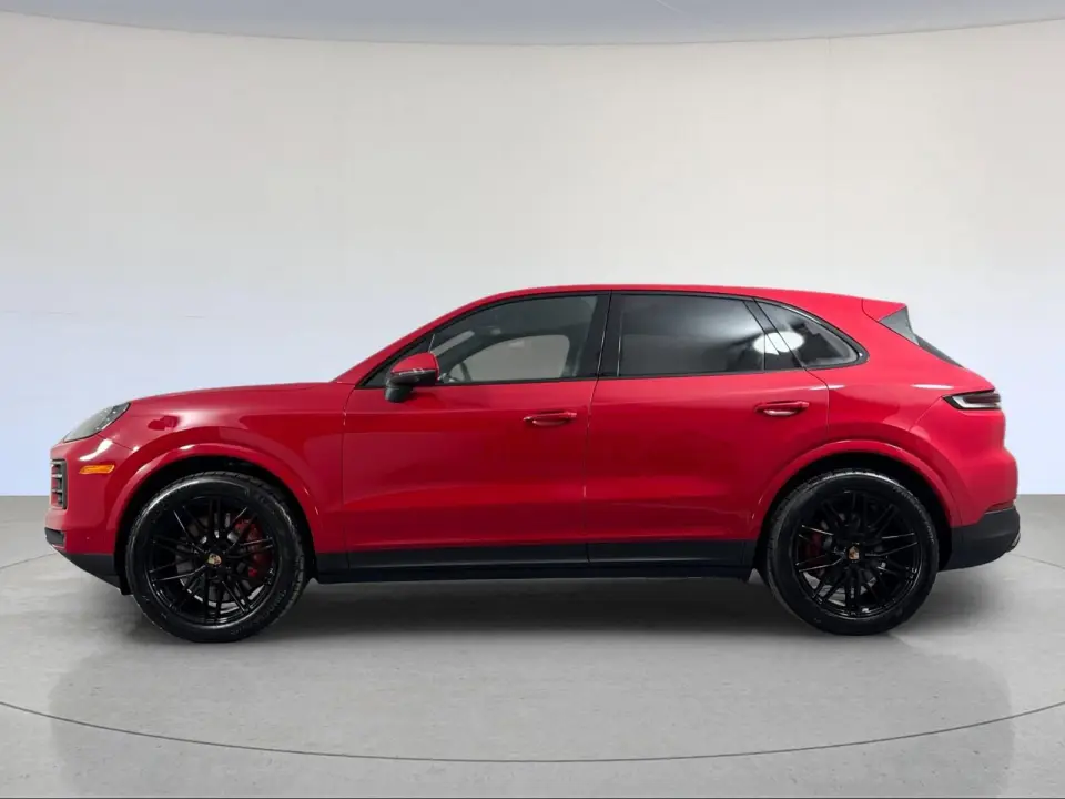 2026 Porsche Cayenne S - Photo 15