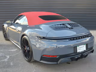 2025 Porsche 911 GTS - Photo 17