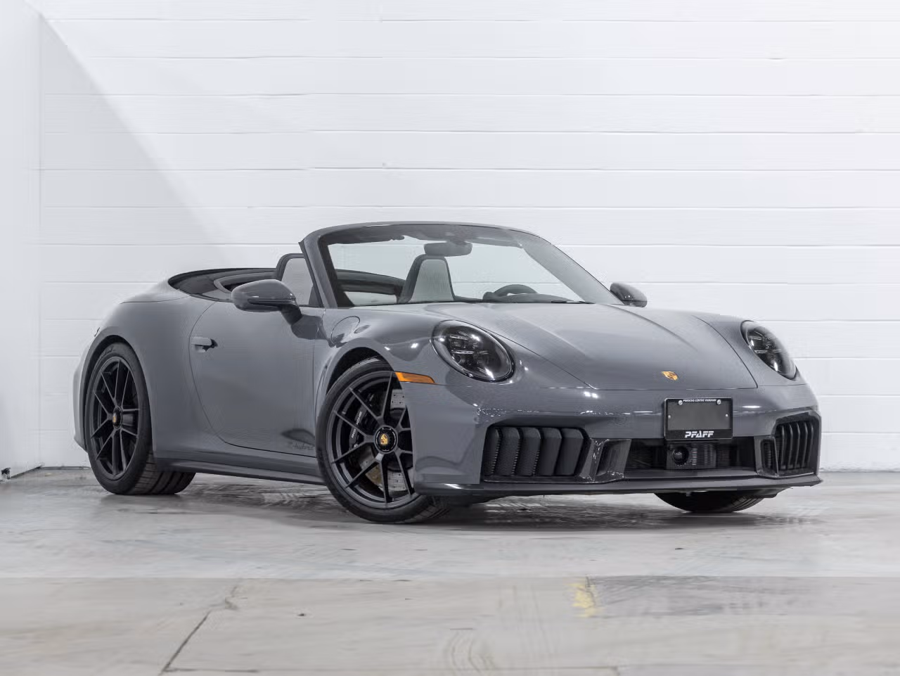 2025 Porsche 911 Carrera 4 GTS Cabriolet (992 II)