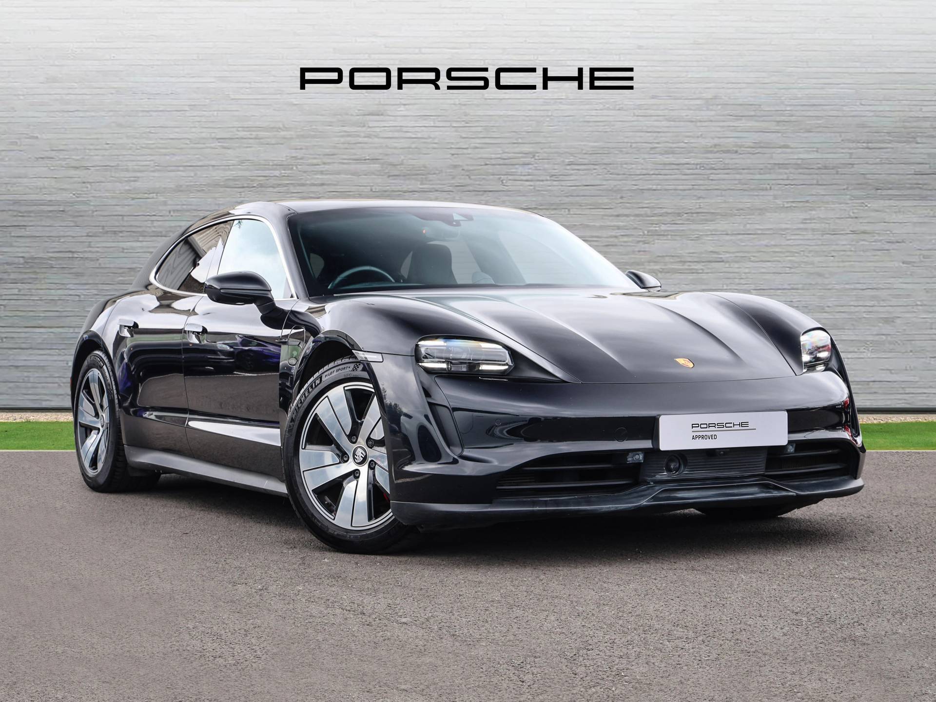 Taycan 4S Sport Turismo, photo 1 of 33