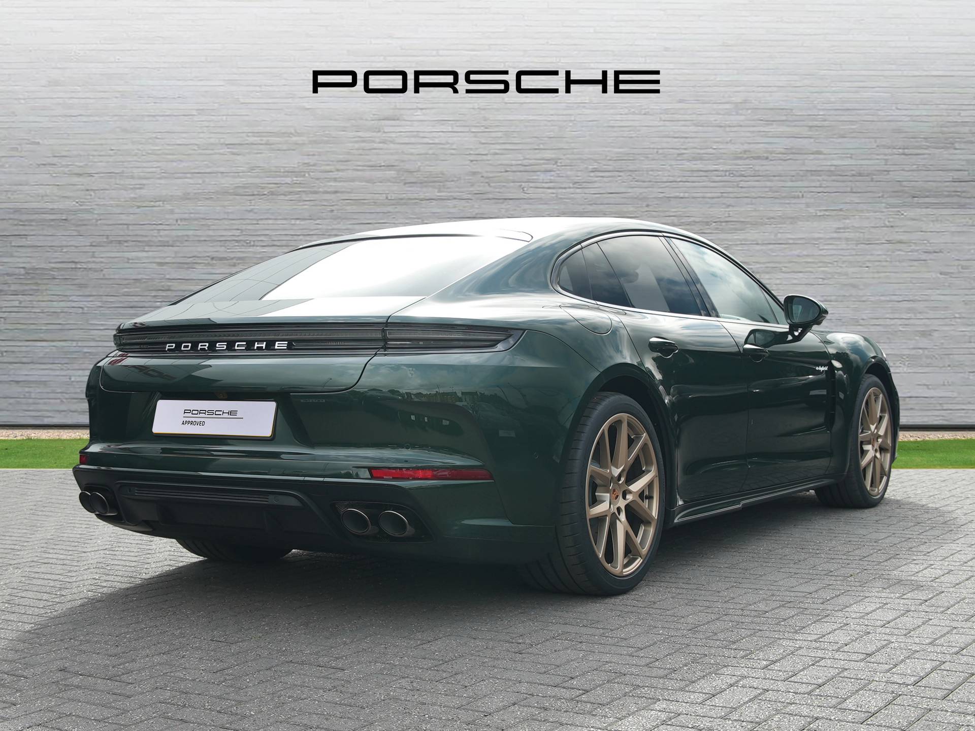 Panamera 4 E-Hybrid, photo 2 of 40