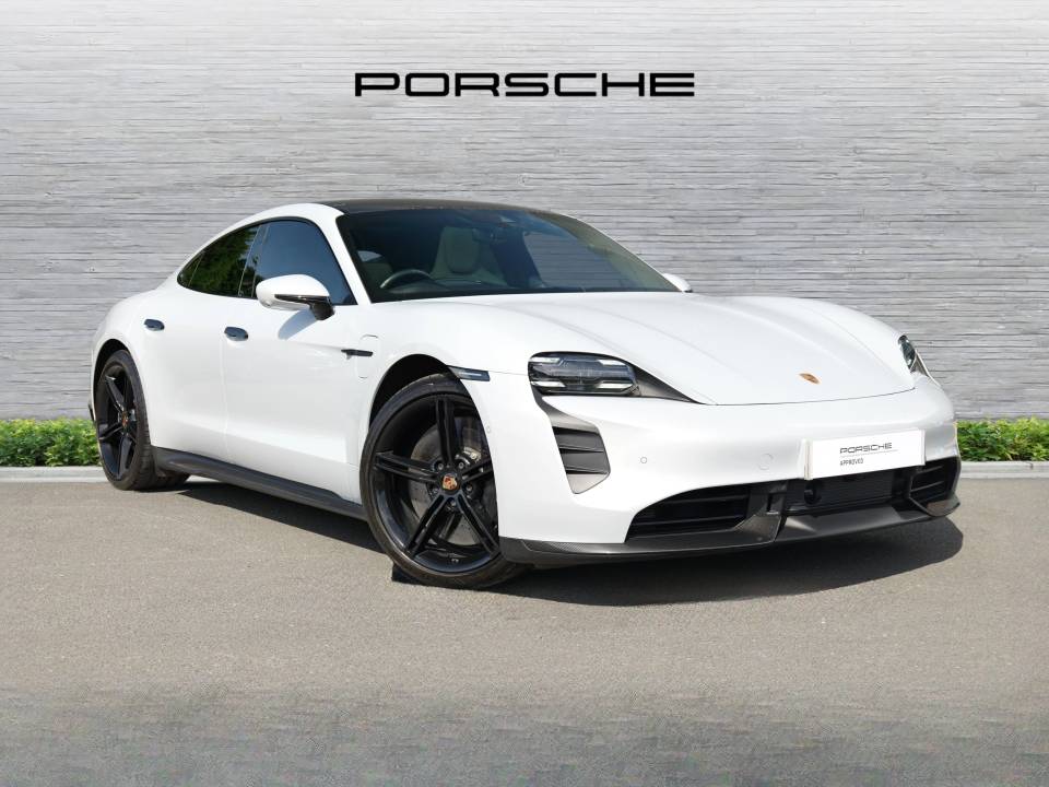 2022 PORSCHE TAYCAN
