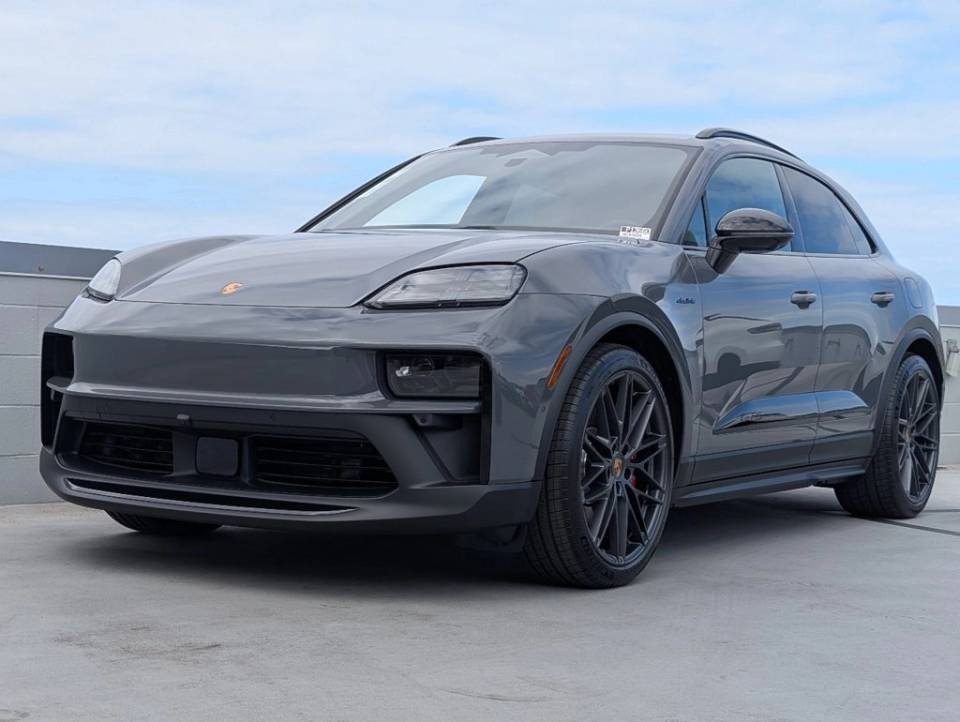 2026 Porsche Macan