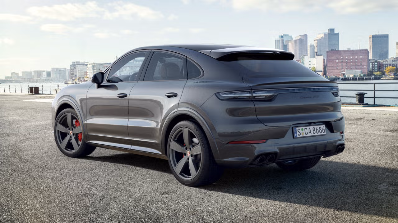 2022 Porsche Cayenne GTS Coupe