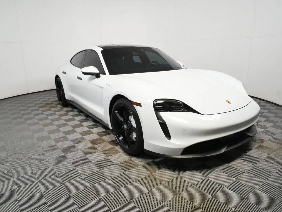 2022 Porsche Taycan