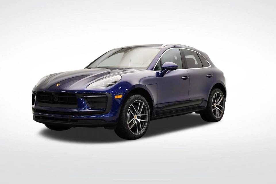 2025 Porsche Macan Base