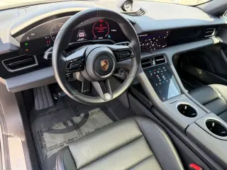 2025 Porsche Taycan Base - Photo 29