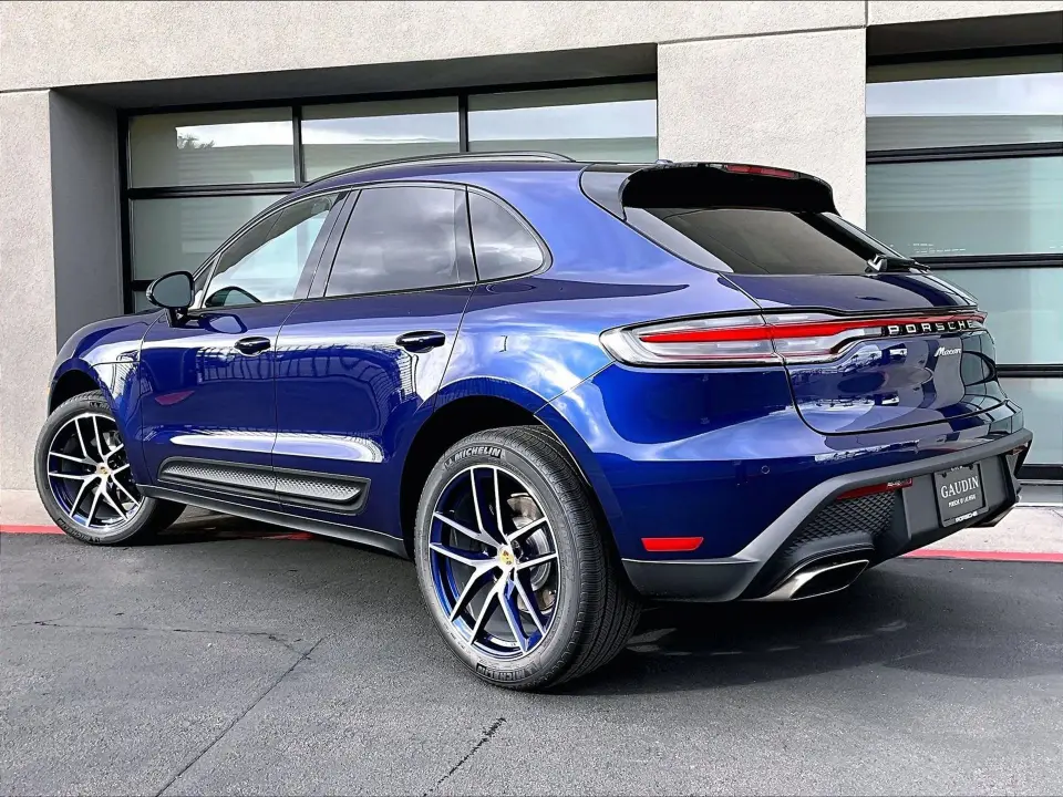 2026 Porsche Macan - Photo 23