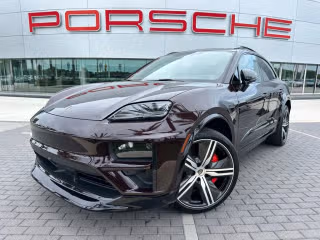 2024 Porsche Macan Macan Turbo Electric's photo