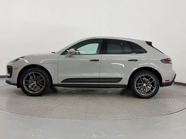 2026 Porsche Macan Base - Photo 14