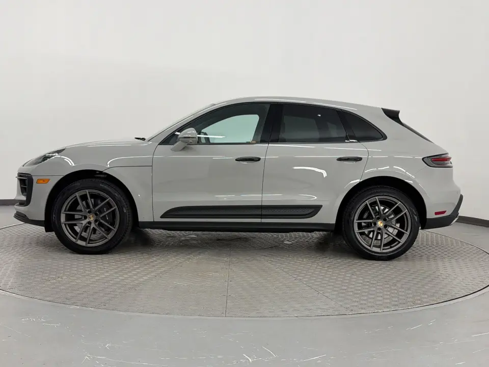 2026 Porsche Macan Base - Photo 15