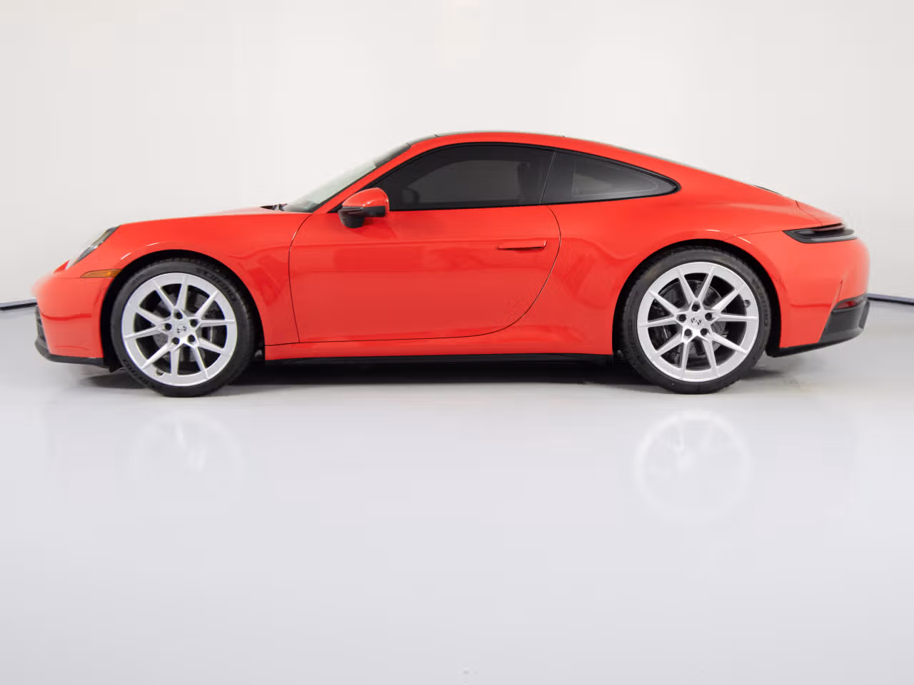2025 Porsche 911 - Photo 12
