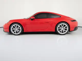 2025 Porsche 911 - Photo 13