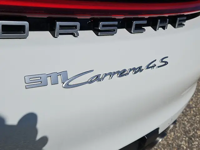 2022 Porsche 911 - Photo 38