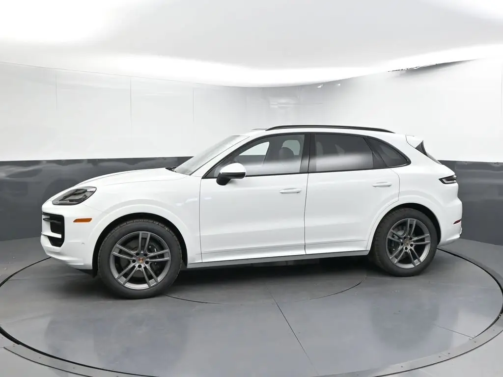 2025 Porsche Cayenne Base - Photo 16