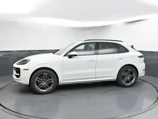 2025 Porsche Cayenne Base - Photo 13