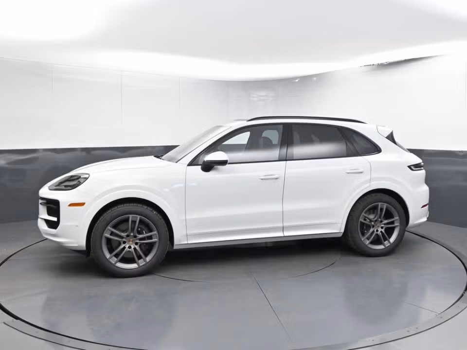 2025 Porsche Cayenne Base - Photo 11