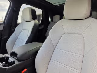 2026 Porsche Cayenne S E-Hybrid - Photo 33