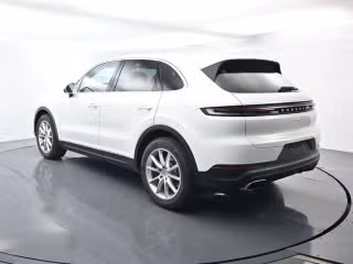 2024 Porsche Cayenne Base - Photo 17