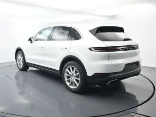 2024 Porsche Cayenne Base - Photo 21