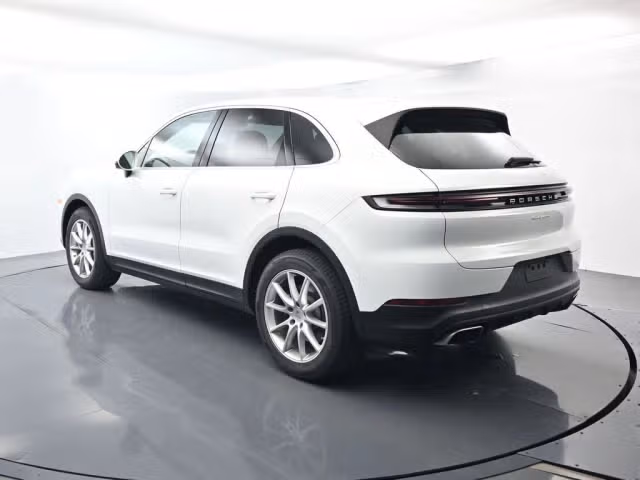 2024 Porsche Cayenne Base - Photo 18
