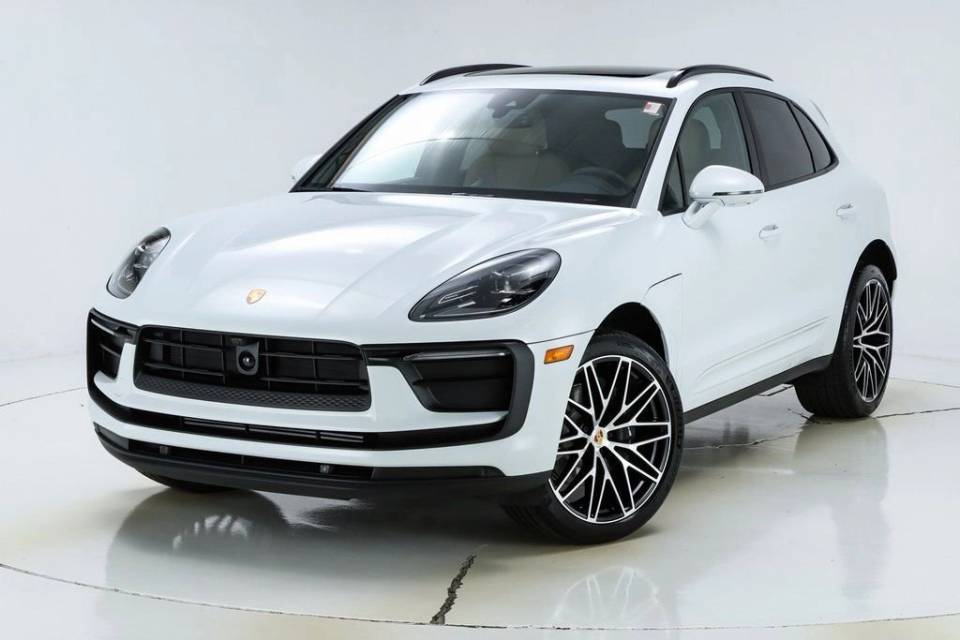 2026 Porsche Macan